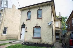 2 - 160 DARLING STREET  Brantford, ON N3S 3W6