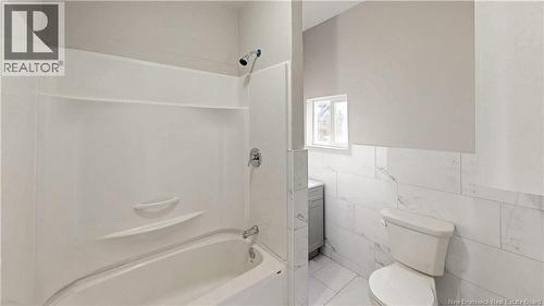 2 Bed Apt Up - 378 Union Street, Saint John, NB - Indoor Photo Showing Bathroom