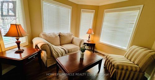 29 Brucewood Road, Brampton, ON - Indoor Photo Showing Living Room