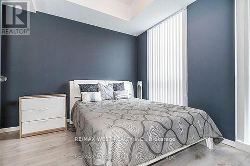 830 - 830 Lawrence Avenue, Toronto, ON - Indoor Photo Showing Bedroom