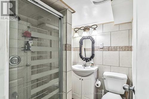 Lower - 75 Fairfield Avenue, Toronto, ON - Indoor Photo Showing Bathroom