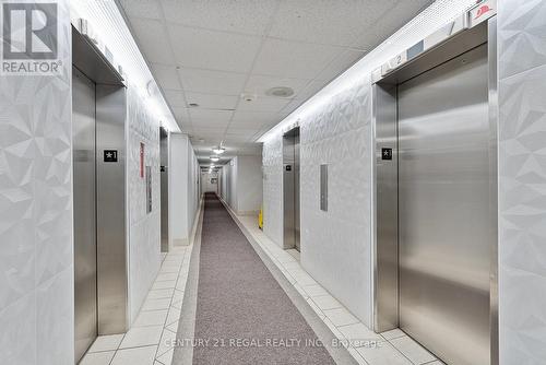 1009 - 18 Knightsbridge Road, Brampton, ON - Indoor Photo Showing Bathroom