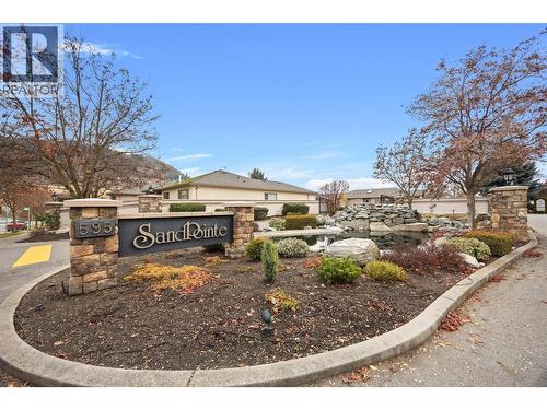 Entry to Complex - 595 Yates Road Unit# 99, Kelowna, BC - Outdoor