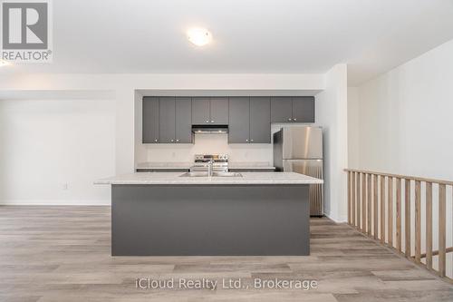 53 Stanley Avenue, Haldimand, ON - Indoor Photo Showing Kitchen
