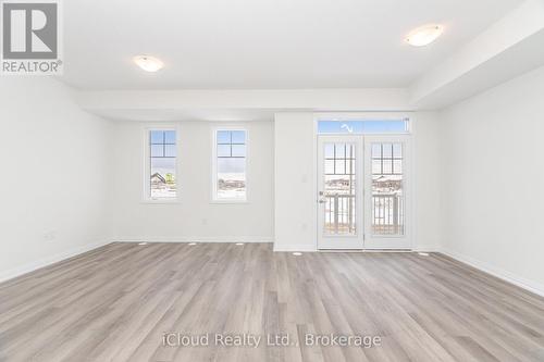 53 Stanley Avenue, Haldimand, ON - Indoor Photo Showing Other Room