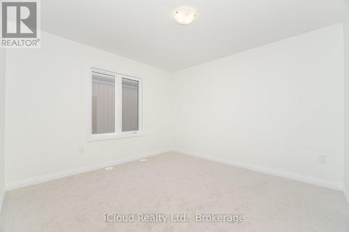 53 Stanley Avenue, Haldimand, ON - Indoor Photo Showing Other Room