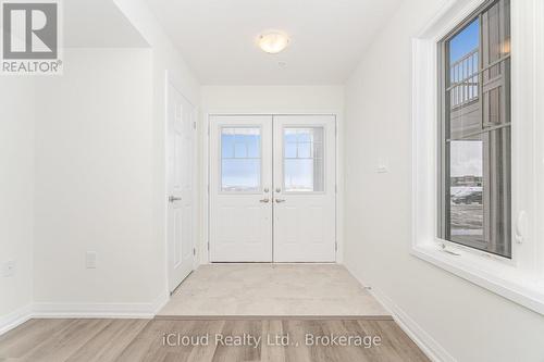 53 Stanley Avenue, Haldimand, ON - Indoor Photo Showing Other Room