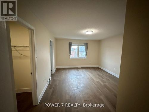 123 Major Crescent, Aurora, ON - Indoor Photo Showing Other Room