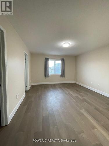 123 Major Crescent, Aurora, ON - Indoor Photo Showing Other Room