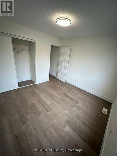 123 Major Crescent, Aurora, ON - Indoor Photo Showing Other Room