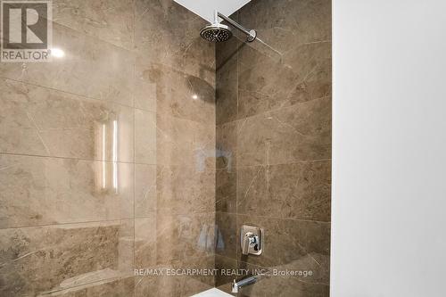 1203 - 220 Missinnihe Way, Mississauga, ON - Indoor Photo Showing Bathroom