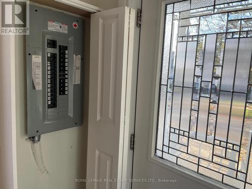 11 Uno Drive, Toronto, ON - Indoor Photo Showing Other Room