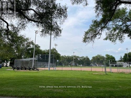 11 Uno Drive, Toronto, ON - Outdoor