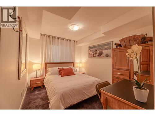 250 Marina Way Unit# 208, Penticton, BC - Indoor Photo Showing Bedroom