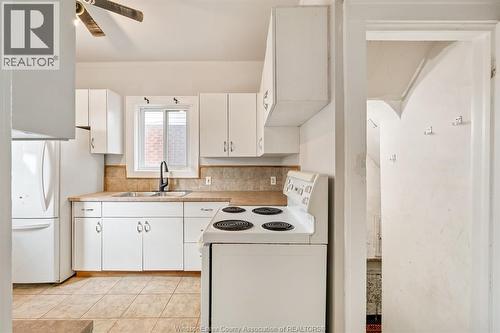 1575 Church Street, Windsor, ON - Indoor Photo Showing Kitchen With Double Sink