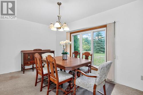 924 6 County Road S, Tiny (Wyevale), ON - Indoor Photo Showing Dining Room