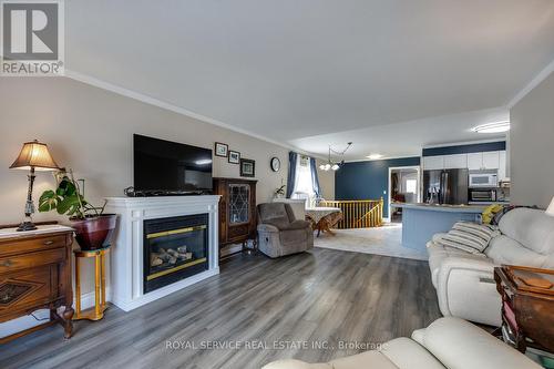 23 Huffman Avenue, Port Hope, ON - Indoor Photo Showing Living Room With Fireplace