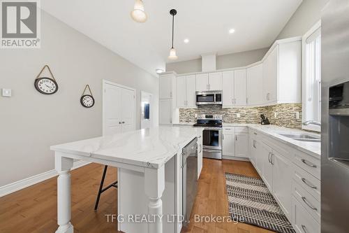 816 Smith Road, Cobourg, ON - Indoor Photo Showing Kitchen With Upgraded Kitchen
