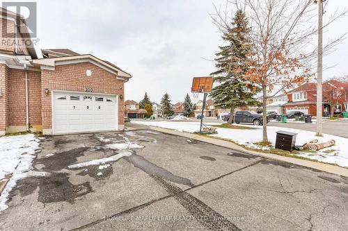 100 Alaskan Summit Court W, Brampton, ON - Outdoor