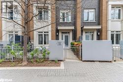 TH#13 - 370 SQUARE ONE DRIVE W  Mississauga, ON L5B 0E6