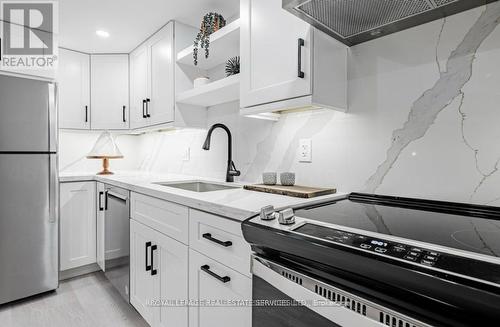 Lower - 46 Badger Drive, Toronto, ON - Indoor Photo Showing Kitchen With Upgraded Kitchen