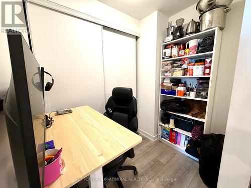 610 - 3100 Keele Street, Toronto, ON - Indoor Photo Showing Office