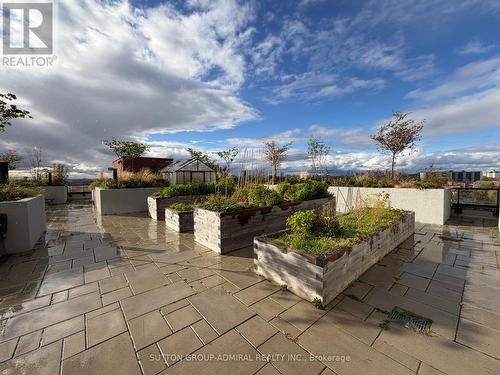 610 - 3100 Keele Street, Toronto, ON - Outdoor With View