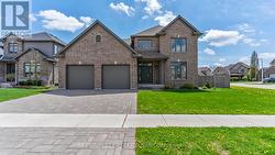 102 CAVERHILL CRESCENT  Middlesex Centre (Komoka), ON N0L 1R0