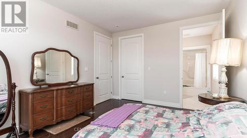 102 Caverhill Crescent, Middlesex Centre (Komoka), ON - Indoor Photo Showing Bedroom
