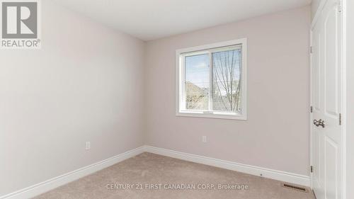 102 Caverhill Crescent, Middlesex Centre (Komoka), ON - Indoor Photo Showing Other Room