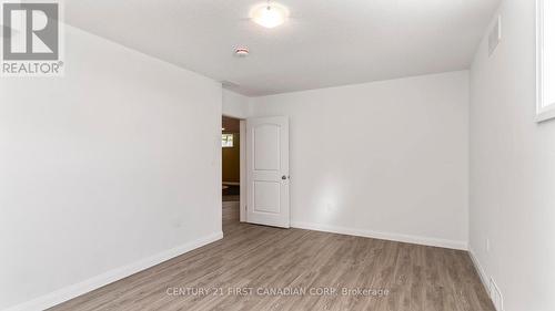 102 Caverhill Crescent, Middlesex Centre (Komoka), ON - Indoor Photo Showing Other Room