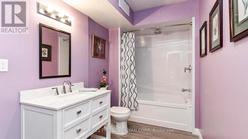 102 Caverhill Crescent, Middlesex Centre (Komoka), ON - Indoor Photo Showing Bathroom