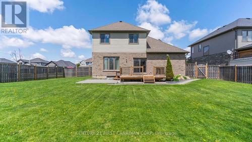 102 Caverhill Crescent, Middlesex Centre (Komoka), ON - Outdoor