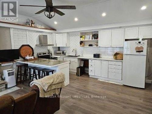 71454 Shoreline Drive, Bluewater (Hay), ON - Indoor Photo Showing Kitchen