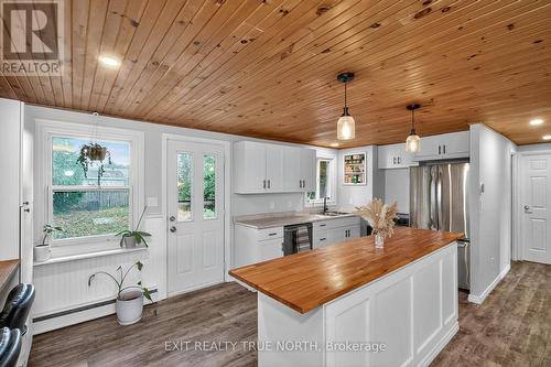 152 Holditch Street, Bracebridge, ON - Indoor Photo Showing Kitchen