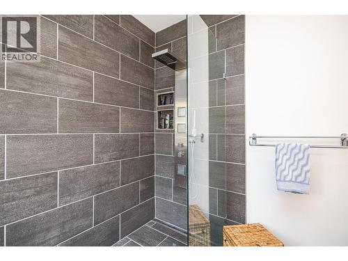 1791 Sprucegrove Court, Kelowna, BC - Indoor Photo Showing Bathroom