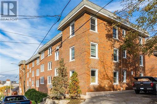 14 - 25 Mountwood Avenue, Hamilton, ON - Outdoor