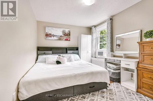 14 - 25 Mountwood Avenue, Hamilton, ON - Indoor Photo Showing Bedroom