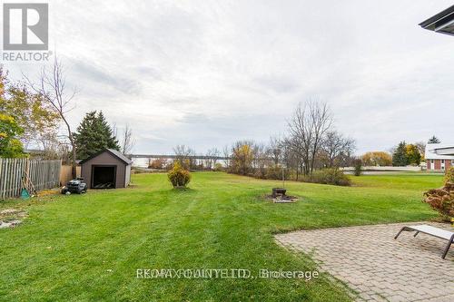 Lower - 239 Dundas Street W, Belleville (Belleville Ward), ON - Outdoor