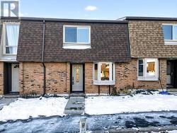 B - 905 ELMSMERE ROAD  Ottawa, ON K1J 8G4
