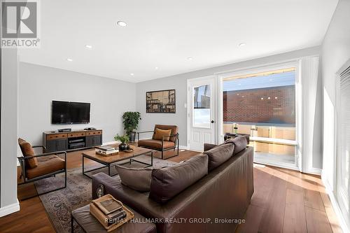 Virtually staged - B - 905 Elmsmere Road, Ottawa, ON - Indoor Photo Showing Living Room