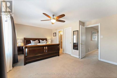 135 Tandalee Crescent, Ottawa, ON - Indoor Photo Showing Bedroom