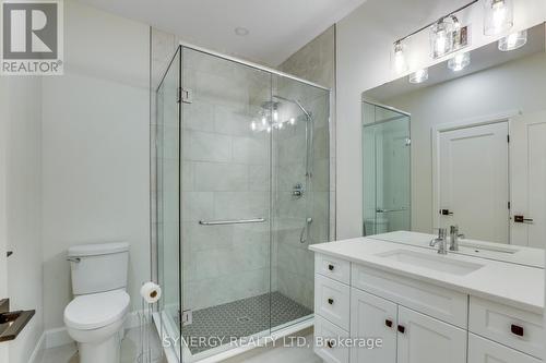 5 Haddon Lane, Strathroy-Caradoc (Nw), ON - Indoor Photo Showing Bathroom