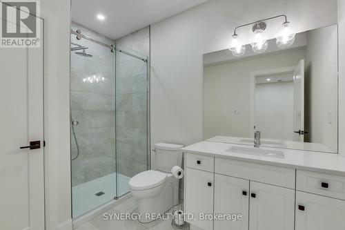 5 Haddon Lane, Strathroy-Caradoc (Nw), ON - Indoor Photo Showing Bathroom