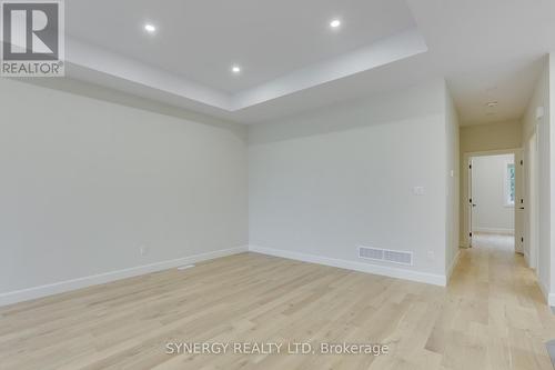 5 Haddon Lane, Strathroy-Caradoc (Nw), ON - Indoor Photo Showing Other Room
