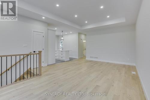 7 Haddon Lane, Strathroy-Caradoc (Nw), ON - Indoor Photo Showing Other Room