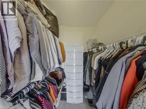 1980 Imperial Way Unit# 212, Burlington, ON 