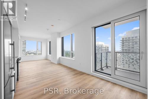 2209 - 101 Roehampton Avenue, Toronto, ON - Indoor Photo Showing Other Room