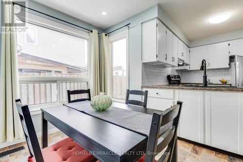 33 Mossgrove Court, Clarington, ON - Indoor