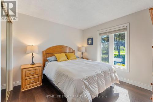 2132 14Th Line, Innisfil, ON - Indoor Photo Showing Bedroom